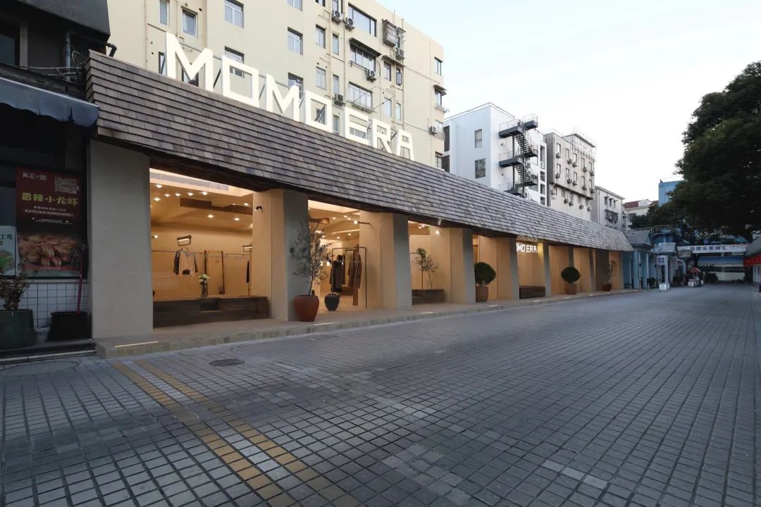 MOMO ERA STUDIO徐汇店 / 多么工作室
