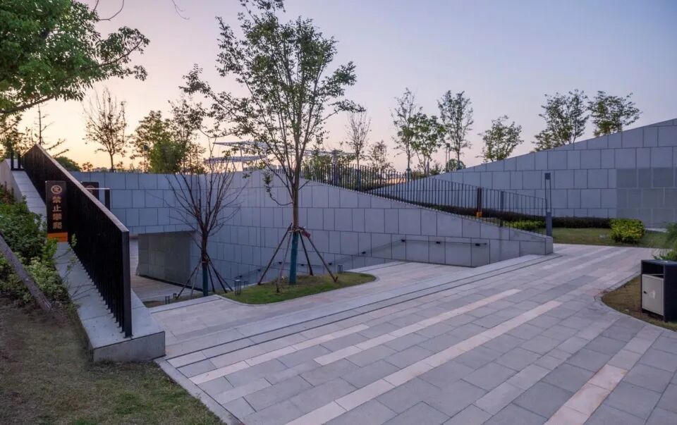 日常景观基础设施城市停车公园设计 / 东南建院 + 正中国际