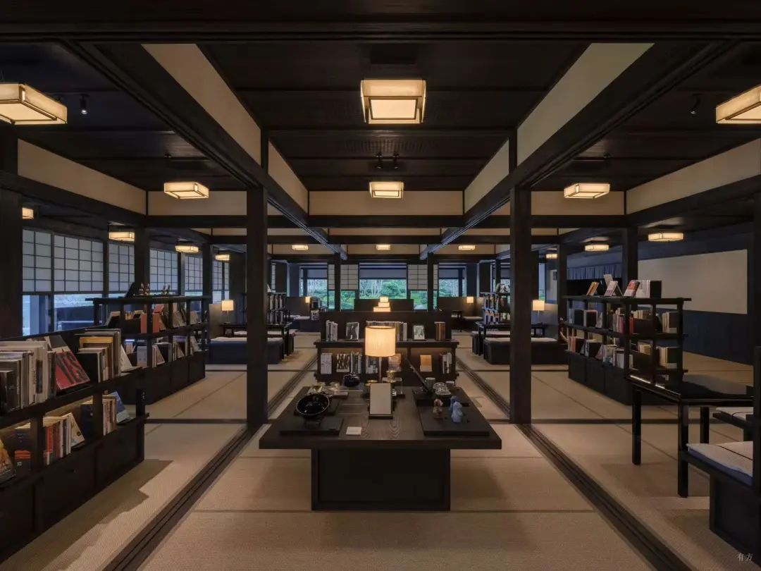 阿那亚·三亚 见山本院咖啡店+书店 / 明懿空间设计